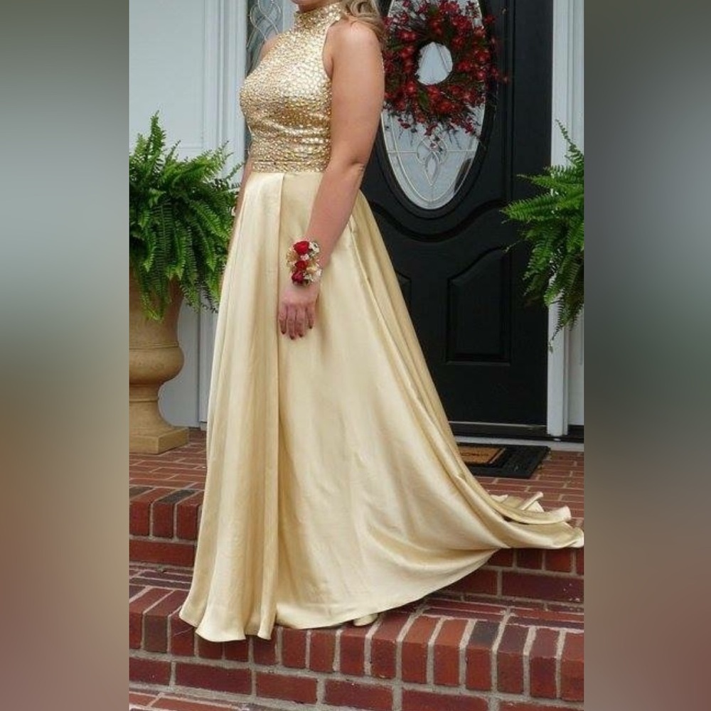 Gold Sherri Hill Two Piece Prom Dress